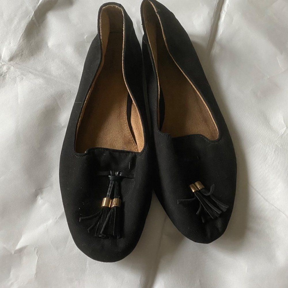 Basic Edition black with tassels ballerina flats